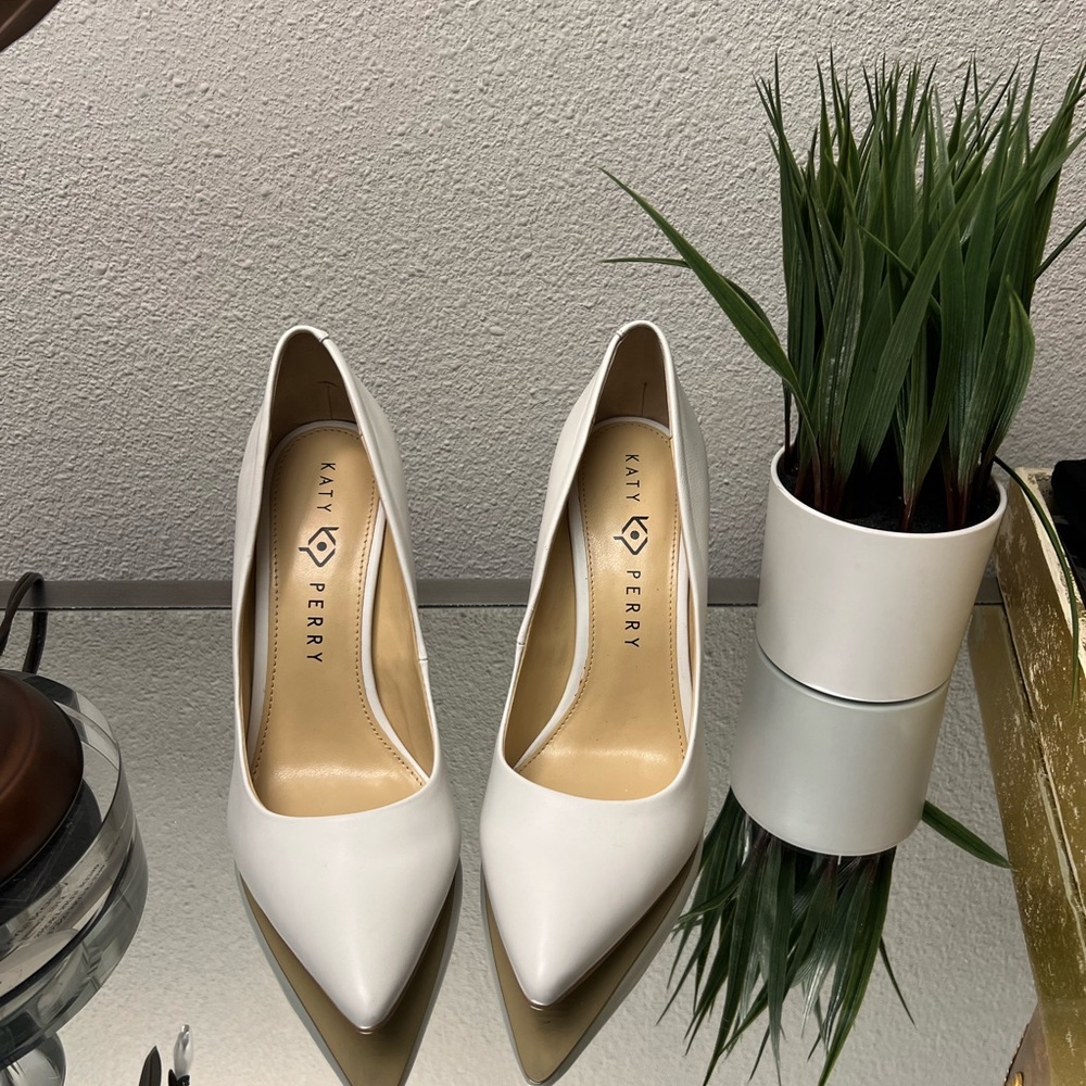 KATY PERRY HEELS / PUMPS - size 8